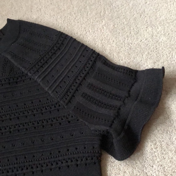 Ann Taylor ruffle sleeve top! - Picture 5 of 5